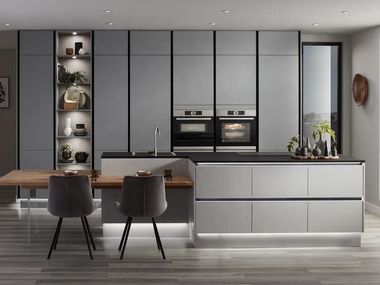 Keukenkast van villa/appartement met superduurzaam MR MDF-materiaal en matgrijze afwerking