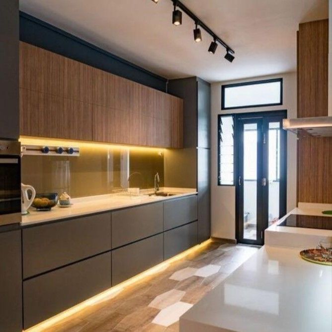 Gepersonaliseerde keukenkastjes van fineerkleur voor moderne en duurzame villa / appartement