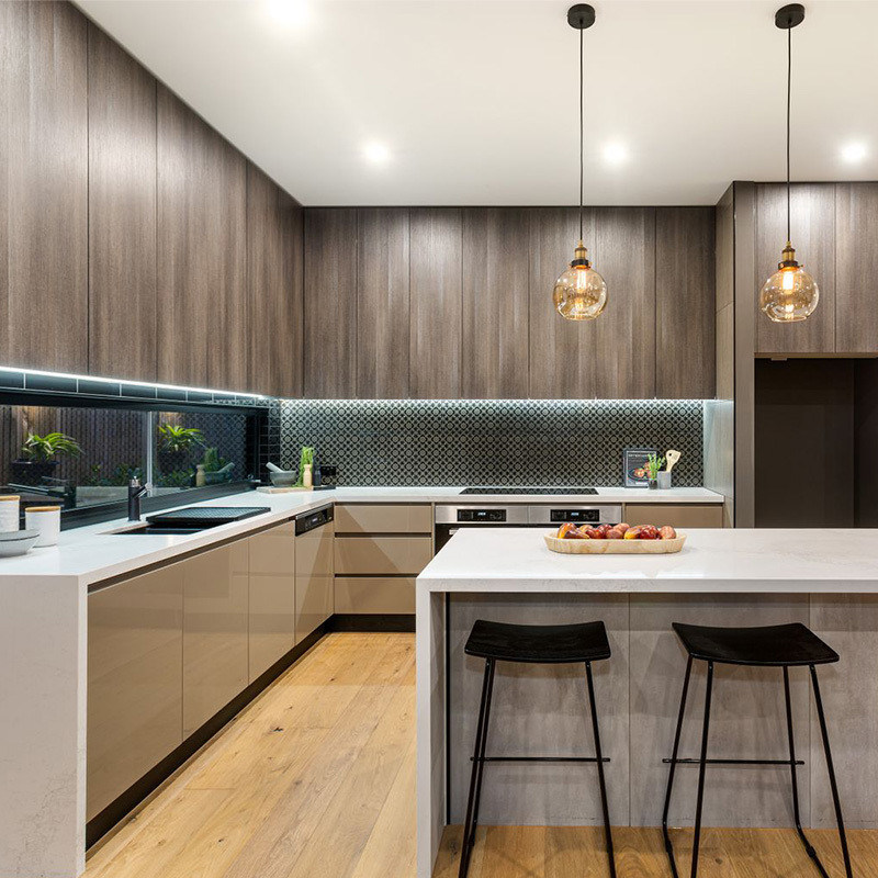 Houten kasten voor keukenmeubels van aangepaste fineerkleur