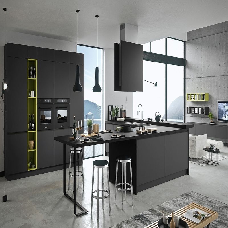 Wandkast van massief hout in modern ontwerp met maat en waterdichtheid