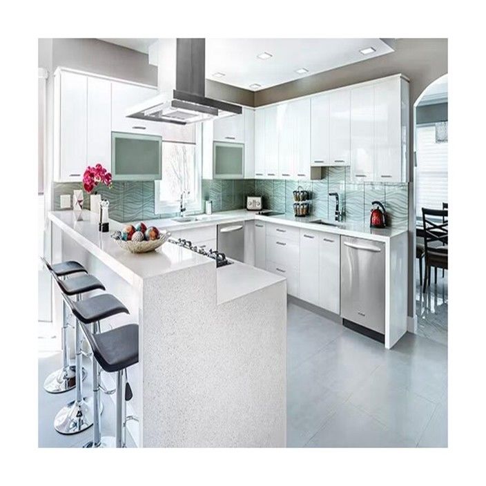 Multi-capaciteit keuken pantry kast met makkelijk te reinigen lak afwerking CAD / 3D vrij