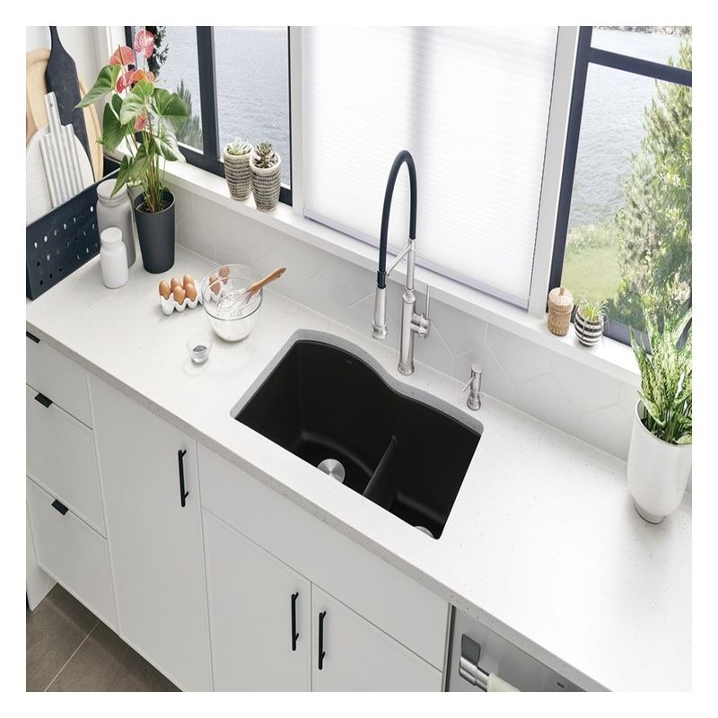 Multi-capaciteit keuken pantry kast met makkelijk te reinigen lak afwerking CAD / 3D vrij