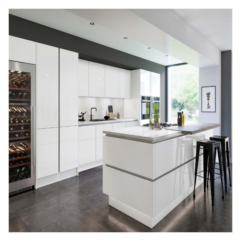 Massieve houten keukenkasten met keuken-eilandontwerp in moderne romantische minimalistische stijl