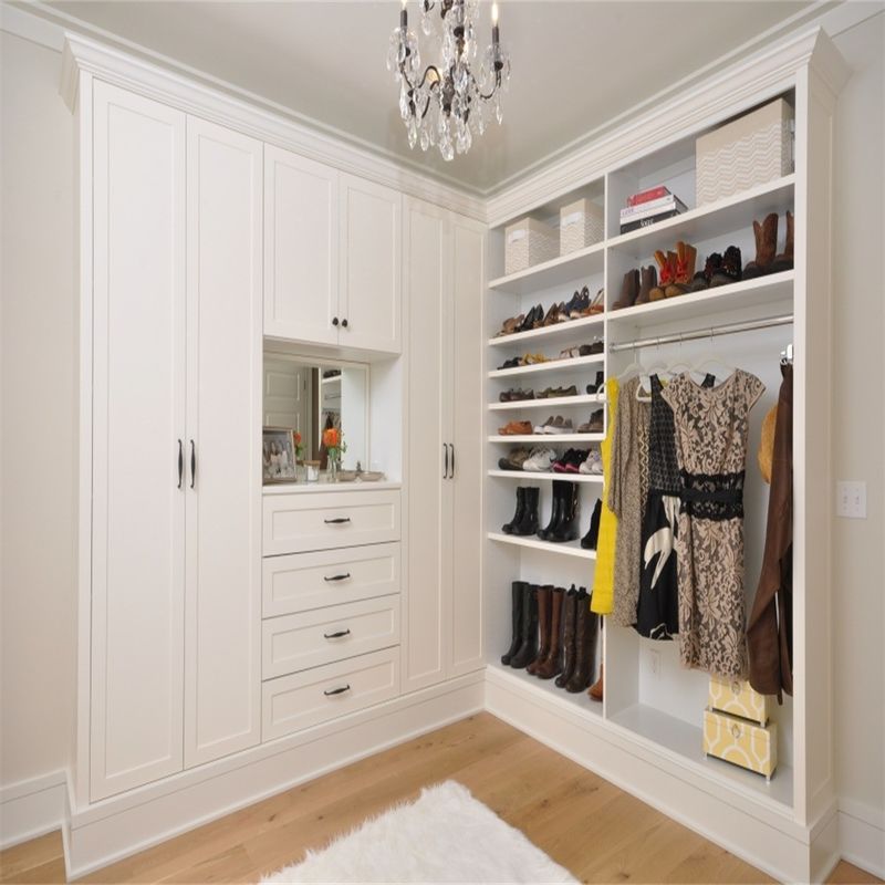 Open stijl Custom ingebouwde kast De perfecte opslagoplossing voor uw slaapkamer