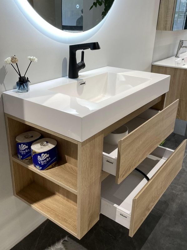 Badkamer Vanity PVC/Lacquer Door Finish Moderne houten vloer Staande Kleine enkele gootsteen