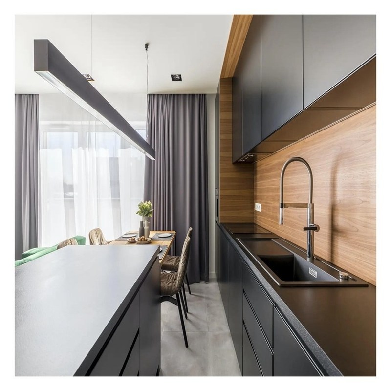 Modulaire keukenkasten Korting Donkere melamine borddeuren voor grote keukens