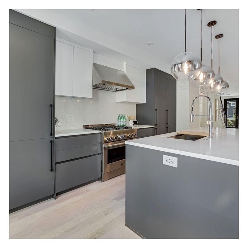 CAD/3D Vrije lichtgrijze matte lak Massieve houten keukenkastjes met midden-eiland