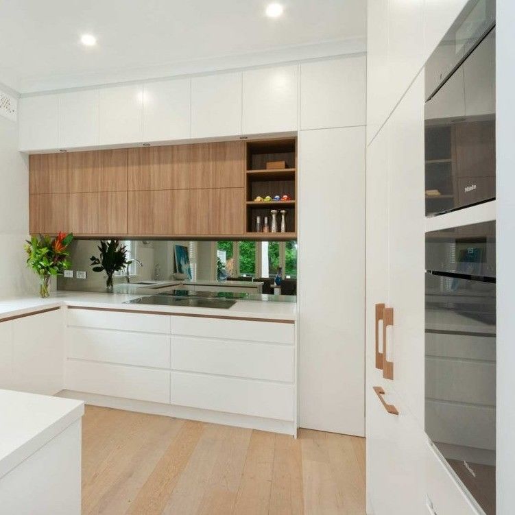 Keukenkasten Design Modulair Massivhout Mdf Vernis Lak Afwerking Walnoot Hout Kleur