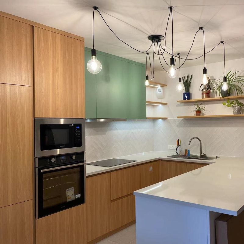 Keukenkasten Design Modulair Massivhout Mdf Vernis Lak Afwerking Walnoot Hout Kleur