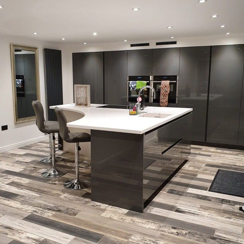 Hoogglanzend geverfd triplex carcasse vol moderne keukenkast Een must-have voor uw huis