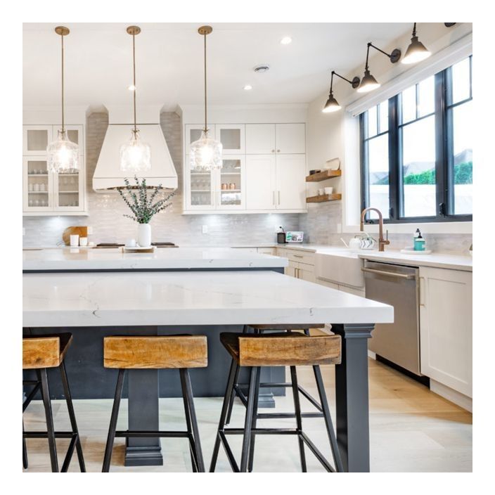 Moderne stijl Shaker Massivhouten kasten met witte lak afwerking en glazen top design