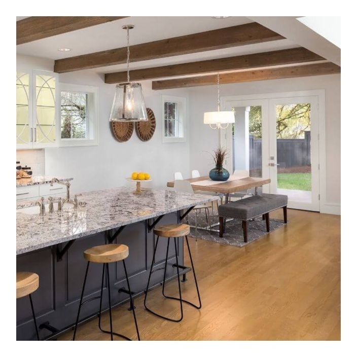 Moderne stijl Shaker Massivhouten kasten met witte lak afwerking en glazen top design