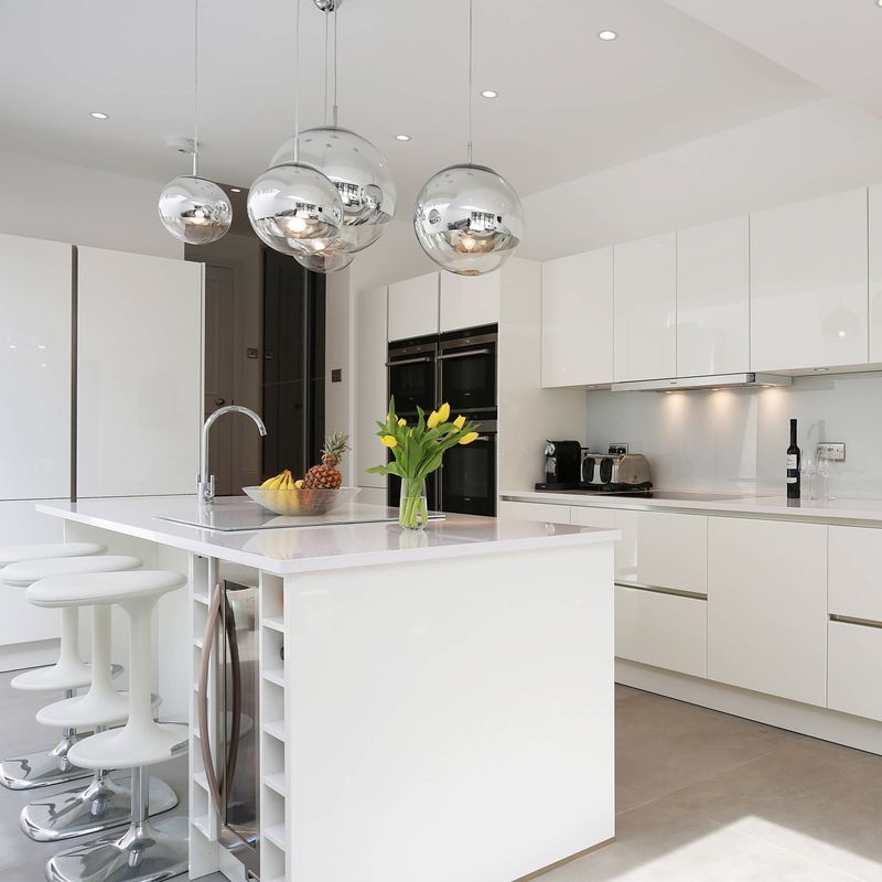 Moderne stijl Compact All-in-One Verplaatsbare Keukenkas Contemporary White Smart Design