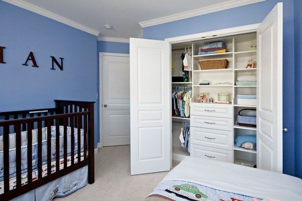 Europese stijl Walk-in slaapkamer kast met modern ontwerp en hedendaagse stijl