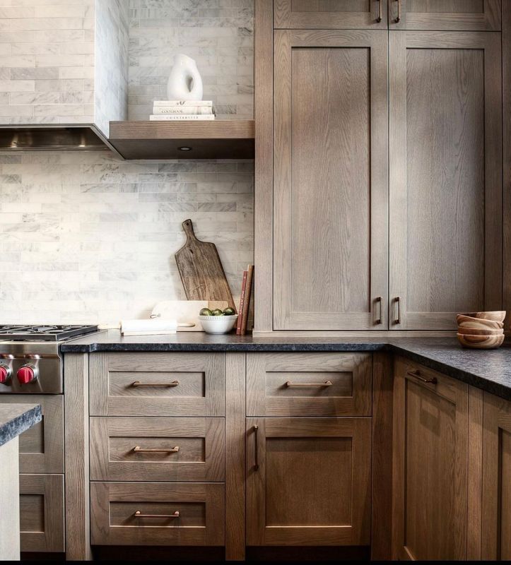 2024 Gemakkelijk schoongemaakte aangepaste kleurenverwarmer Smart Hout Keukenkas met moderne stijl