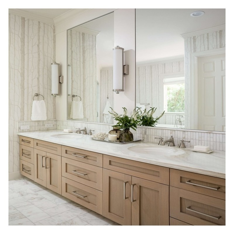 Creëer een moderne look in je badkamer met plywood wand vanity kast en led spiegel