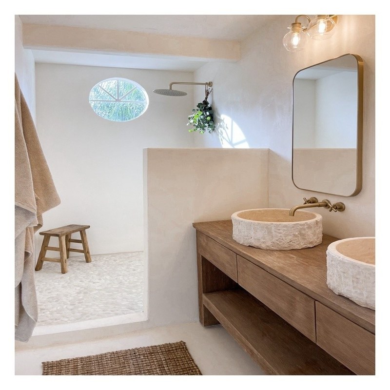 Massivhouten badkamerkas met zilveren spiegel en vintage stijl