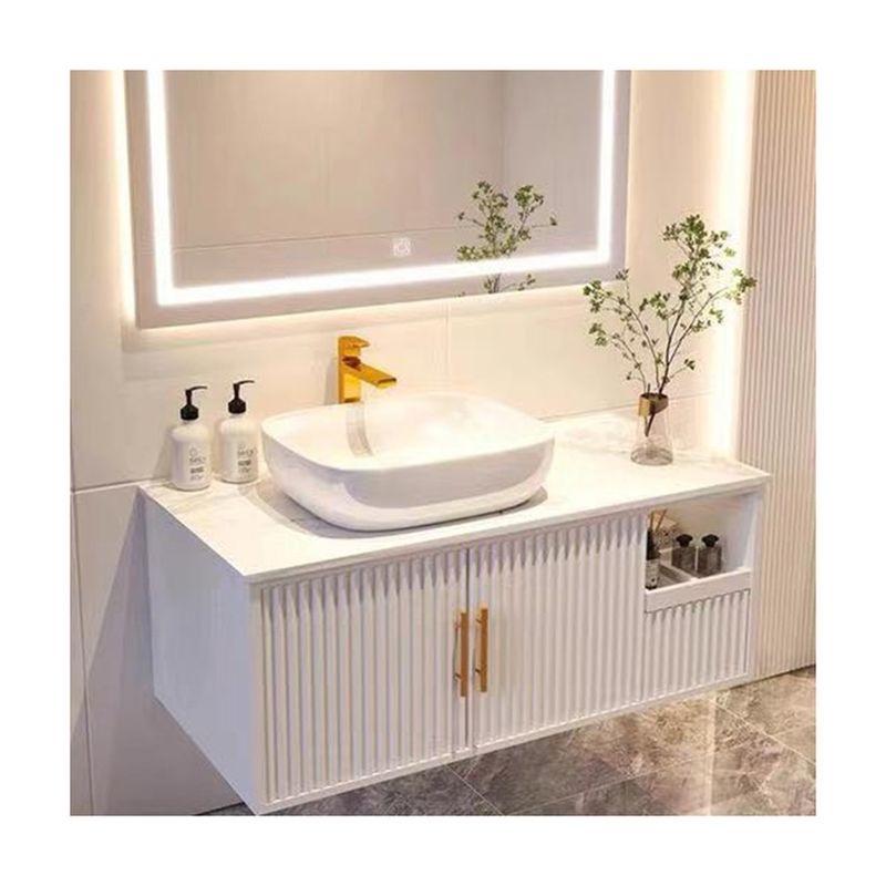 Persoonlijke 30 inch wand gemonteerde badkamer vanity met keramische gootsteen en massief houten deur
