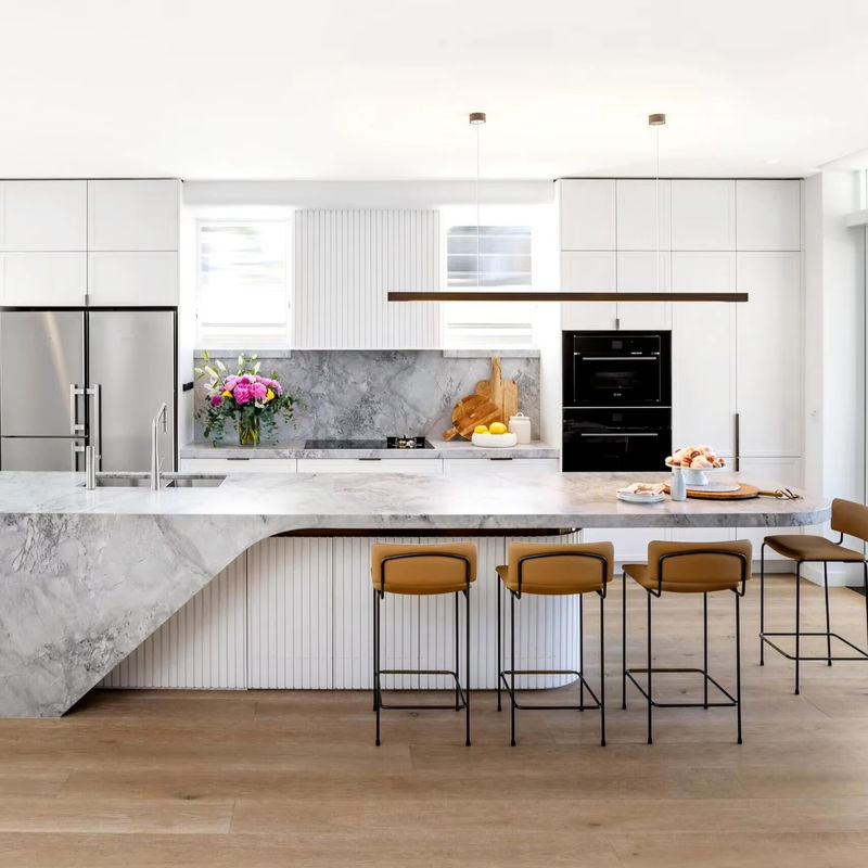 Gepersonaliseerde veneer kleur donkere pantry eenheid Keukenkasten met binnen accessoires