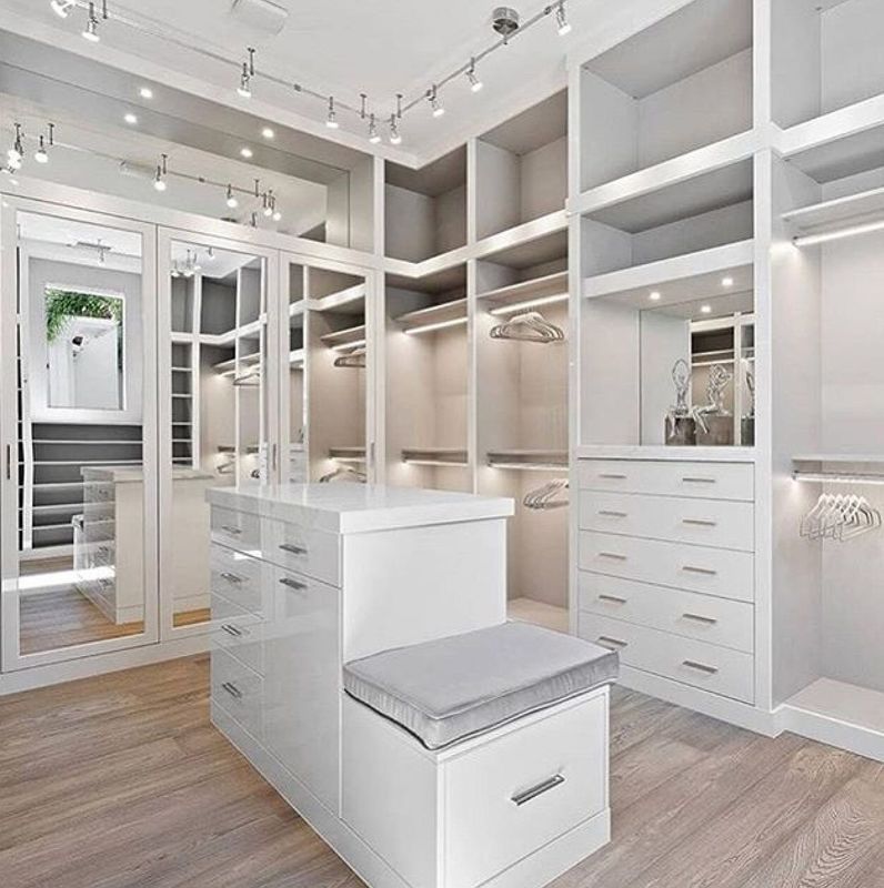 Moderne MR HDF Board Island Wardrobe op maat voor high-end design en functionaliteit