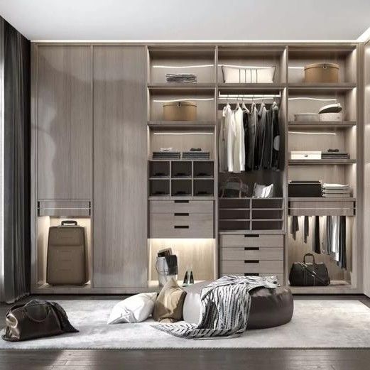 Grote houten wandeling in ingebouwde kast voor modern appartement 2D / 3D en high-end design